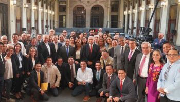 Gobernadores de la 4T piden a Perú que los declare 'non gratos'