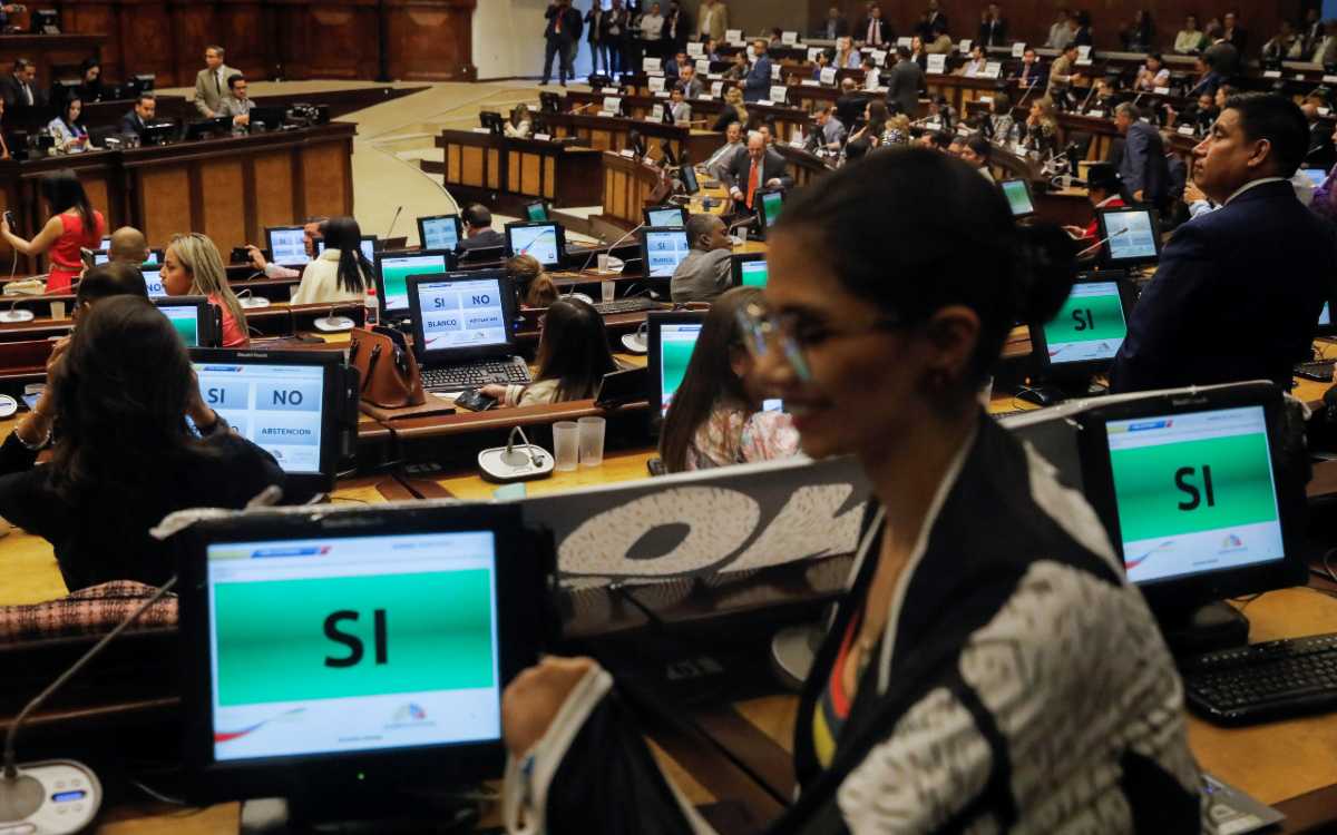 Ecuadorian congress approves political trial of President Lasso