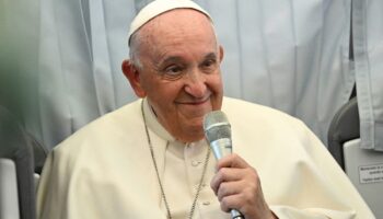 El Papa dice a una persona transexual: 