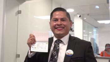 ¡Histórico! Primera emisión de pasaporte a persona con género no binario