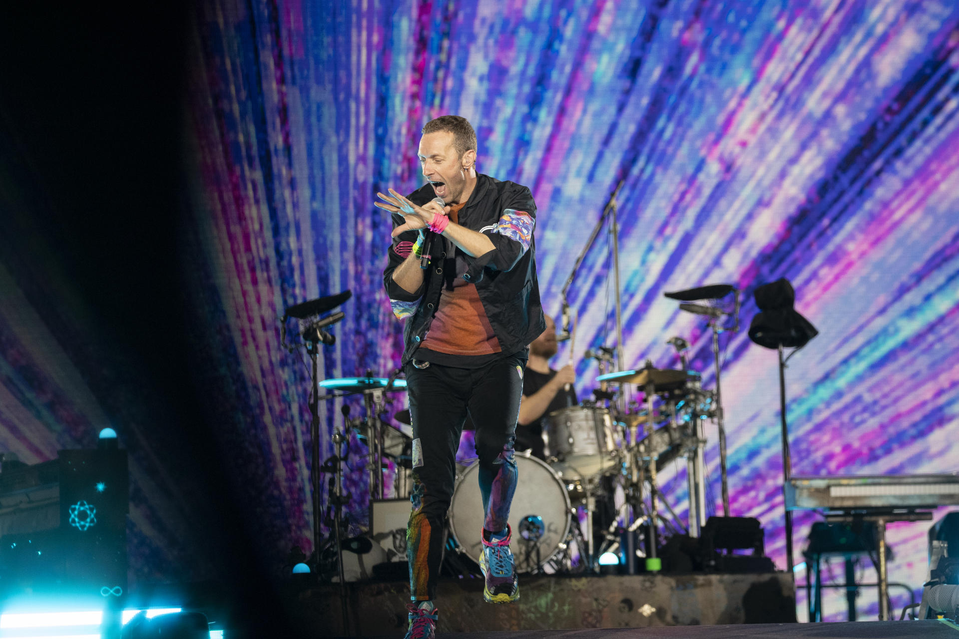 Videos | Coldplay dedica a Tina Turner su concierto en Barcelona |  Aristegui Noticias