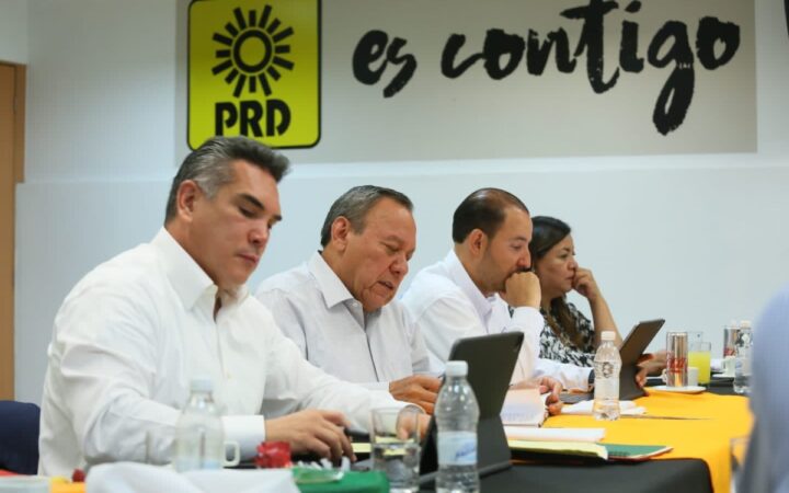 Avanza 'Va por México' en método de elección de la candidatura presidencial Avanza 'Va por México' en método de elección de la candidatura presidencial