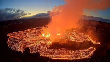 El volcán Kilauea en Hawái entra en erupción | Video