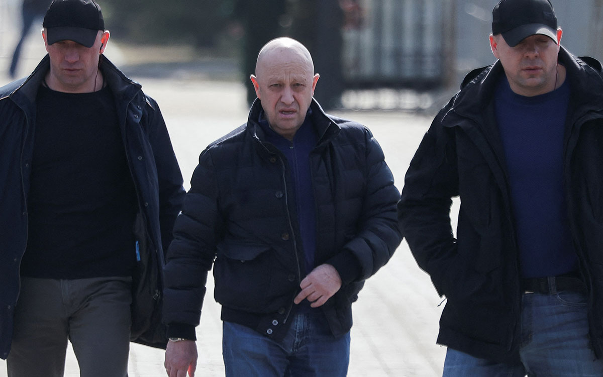 Prigozhin and Kremlin reach deal after 24-hour mutiny