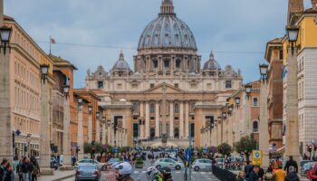 El Vaticano confirma recepción de 12 sacerdotes desterrados por Nicaragua