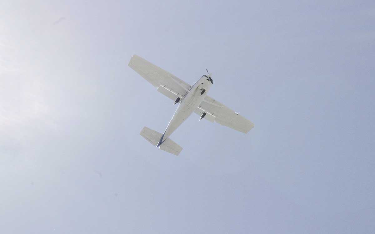 US investigating cause of plane crash, intercepted by fighter jets near Washington