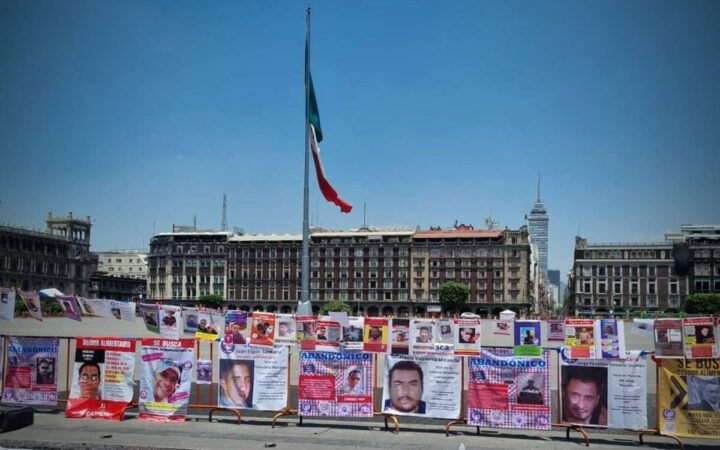 Instalan tendederos para exhibir a deudores alimentarios en todo México Instalan tendederos para exhibir a deudores alimentarios en todo México