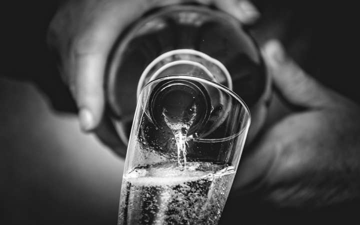 Hallan la evidencia de consumo de vino más antigua de América en una isla de Puerto Rico Hallan la evidencia de consumo de vino más antigua de América en una isla de Puerto Rico