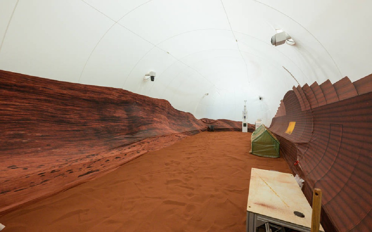 NASA: 4 people will spend a year in a Mars simulation