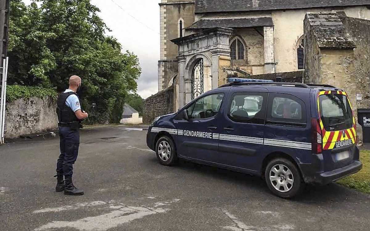France: Several children injured in stabbing in park