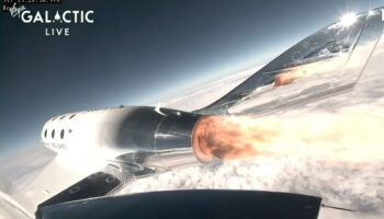 Virgin Galactic celebra su primer vuelo espacial comercial | Video