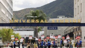 Huelga masiva de actores y guionistas sacude Hollywood | Fotos