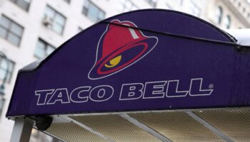 Demandan a Taco Bell por publicidad engañosa de 'pizzas mexicanas'