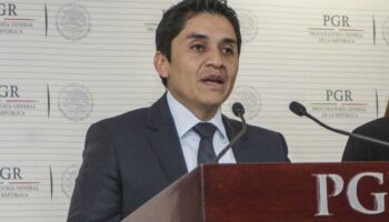 Caso Ayotzinapa: Vinculan a proceso a exfiscal antisecuestros de la PGR