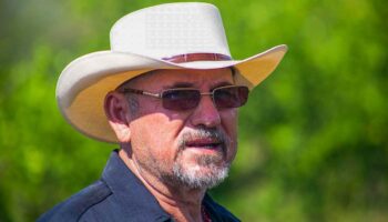 Ofrece Fiscalía de Michoacán recompensa por asesinos de Hipólito Mora