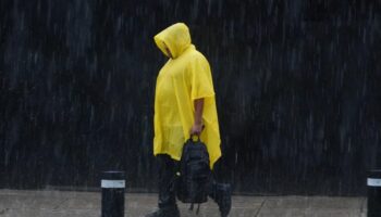 ¡No guardes el paraguas! Monzón provocará lluvias en gran parte del país