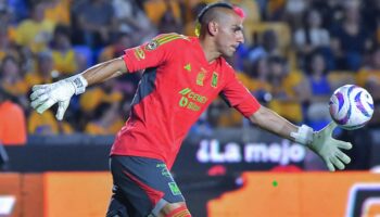 Nahuel Guzmán salva a Tigres; Gignac anota el gol de la victoria frente al León