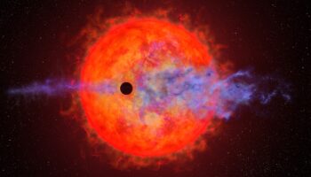 NASA capta cómo estrella desintegra atmósfera de un planeta