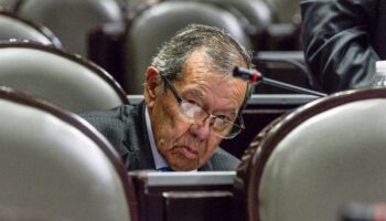 Despiden a Porfirio Muñoz Ledo en el Panteón Francés