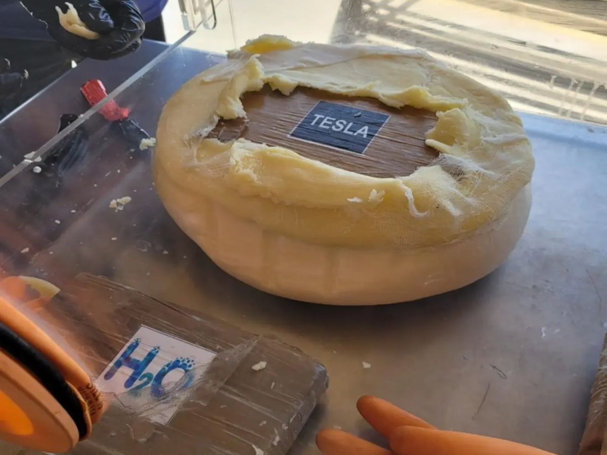 Cheese with cocaine seized at the border