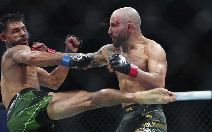 Volkanovski domina a Yair 'El Pantera' Rodríguez