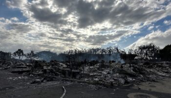 Al menos 80 muertos y miles de millones de dólares en daños por los incendios de Maui, Hawái