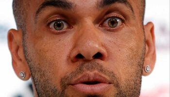 Dani Alves está 'muy fuerte' tras su procesamiento: abogado