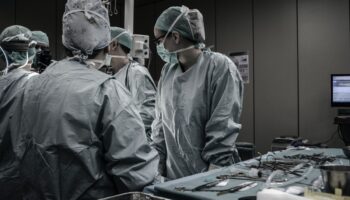 Cancelar NOM de salud crea vacíos de atención que pueden derivar en muertes: Moreno