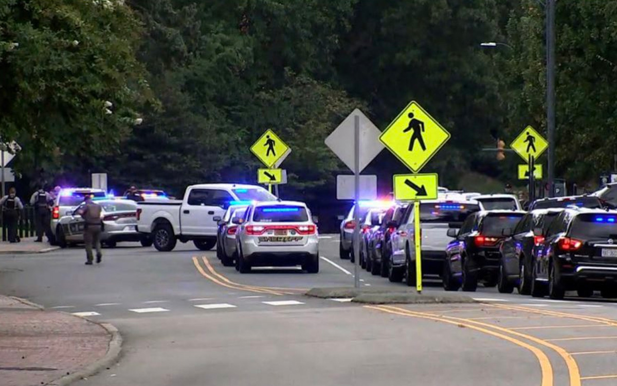 VIDEO |  Students escaped through the window of an American university during the shooting