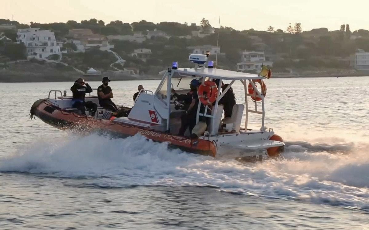 41 migrants have died in a shipwreck off the Italian island of Lampedusa.