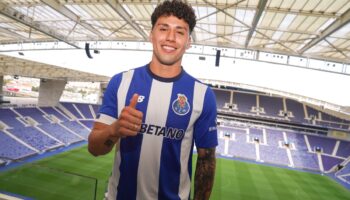 El mexicano Jorge Sánchez ya viste los colores del Porto | Video