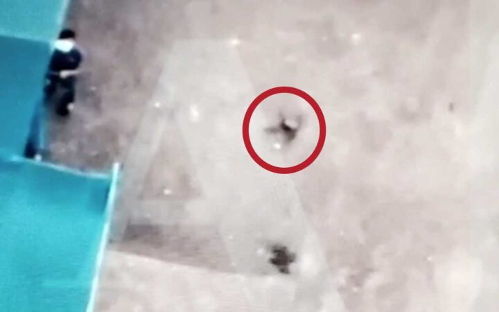 Video muestra lanzamiento de drones en zona de combate entre cárteles | Michoacán Video muestra lanzamiento de drones en zona de combate entre cárteles | Michoacán
