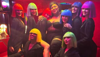 Lizzo gritaba a sus bailarinas y las hacía llorar, revelan nuevas acusaciones