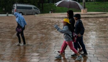 Suspenden clases por lluvias en Campeche y Nuevo León