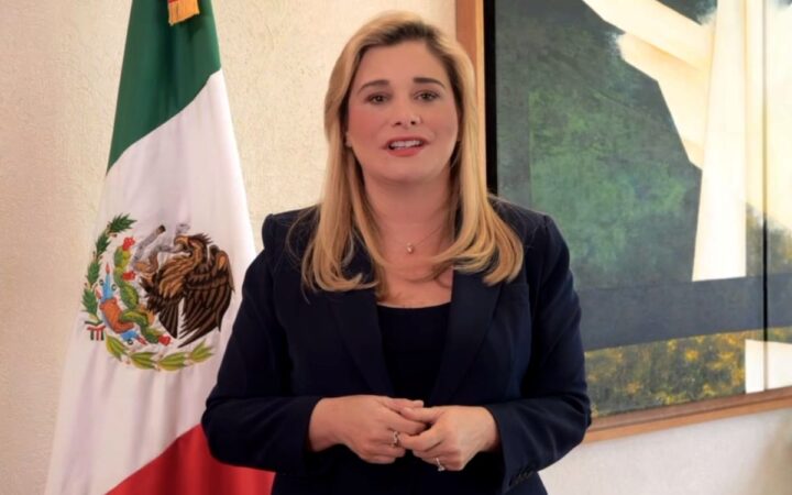 Campos pide donar libros viejos de texto para no usar nuevos