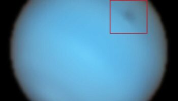 El Telescopio Muy Grande capta misteriosa mancha en Neptuno