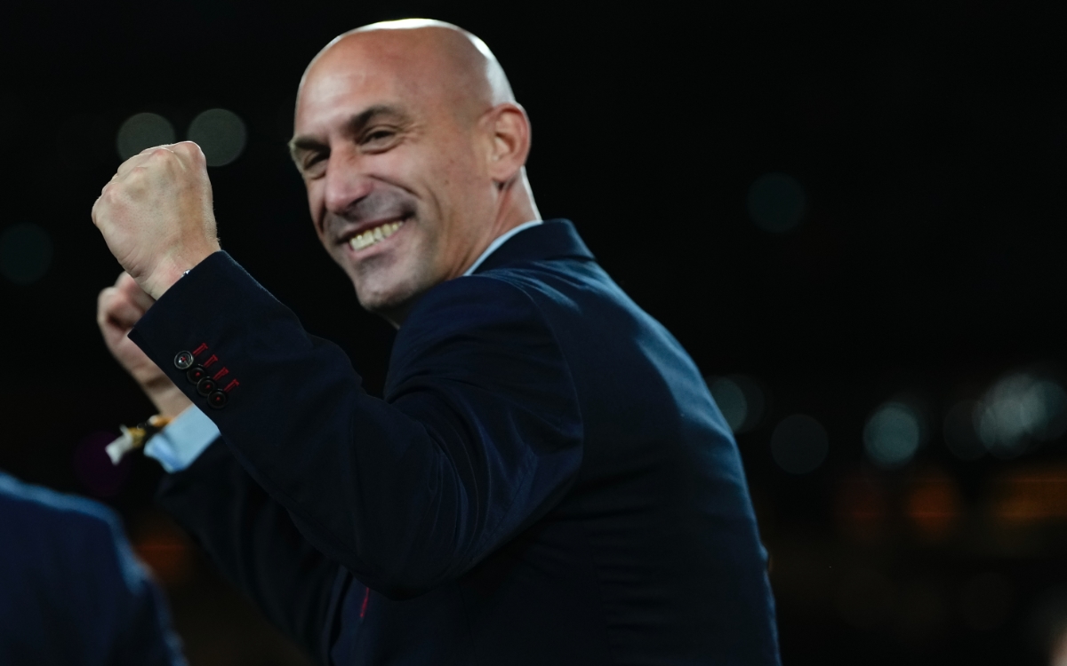 La RFEF defiende a Rubiales: 'No miente'; anuncia acciones legales contra Jenni Hermoso La RFEF defiende a Rubiales: 'No miente'; anuncia acciones legales contra Jenni Hermoso