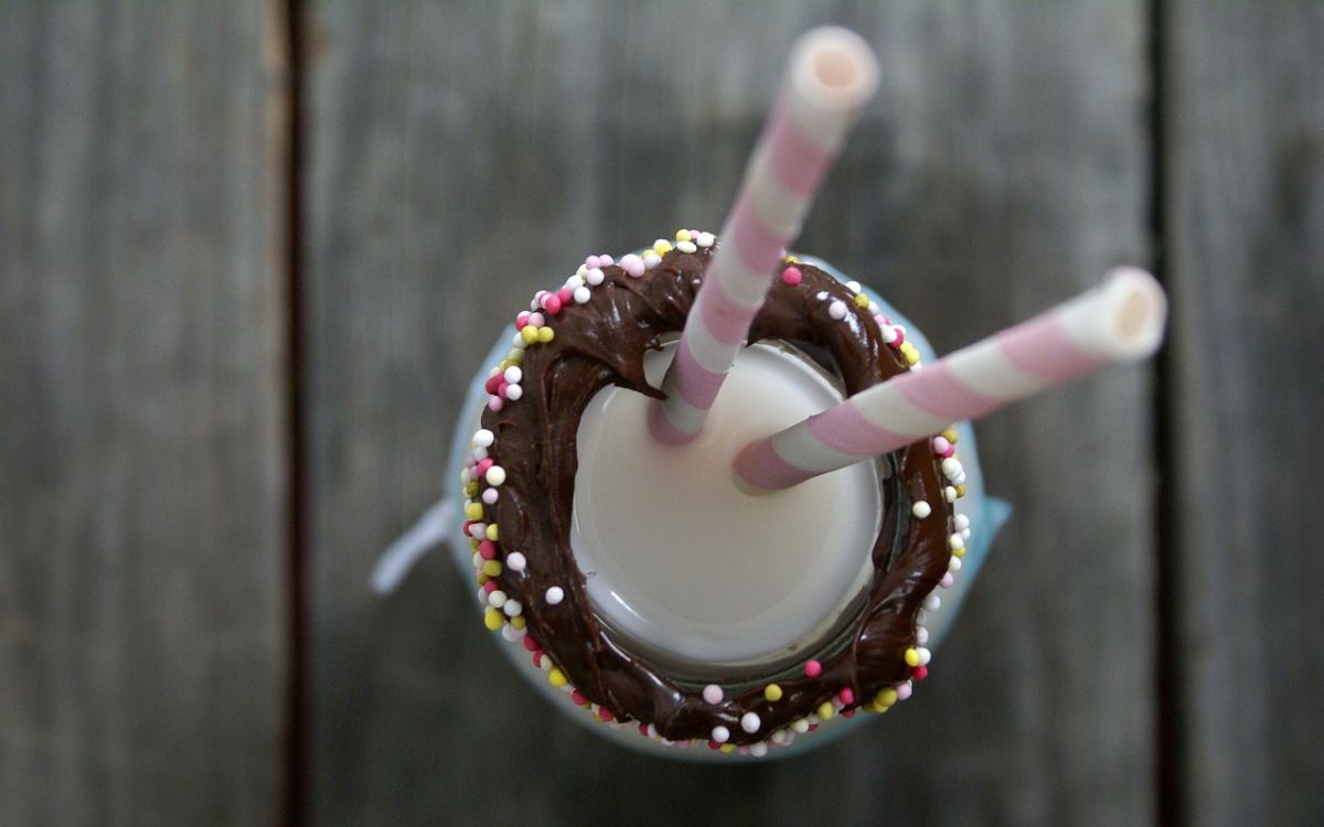 At least three have died from intoxicating milkshakes in a US restaurant