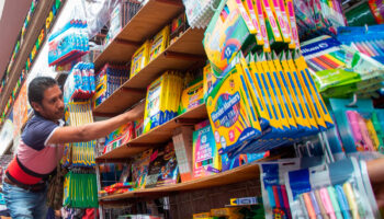 Esta es la fecha para cobrar el apoyo de uniformes y útiles escolares en CDMX
