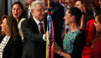 Mirador Político: A bastonazos | Artículo