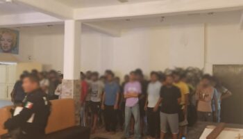 Hallan a casi 50 migrantes privados de su libertad en balneario de Cancún