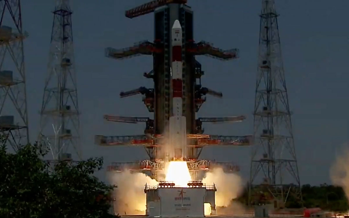 India successfully launches its first space mission to the Sun |  video