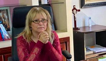 Alcaldesa de Cotija analiza si continuará con su administración tras plagio