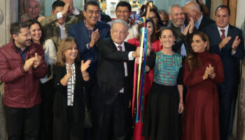 INE ordena a Presidencia retirar difusión del “Bastón de mando”; podría vulnerar la imparcialidad