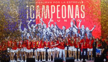 Campeonas del mundo exigen reestructuración del futbol femenino español