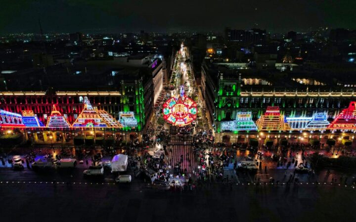 ¡Viva México! El Zócalo capitalino está listo para el 15 de septiembre