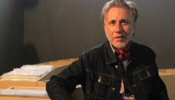 Un viaje a través de la memoria del investigador y crítico Guillermo Santamarina