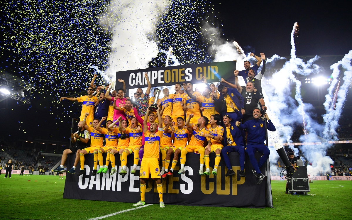 Tigres levanta el título de la Campeones Cup Video Aristegui Noticias