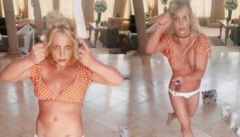 Video | Britney Spears y su peligroso baile con cuchillos