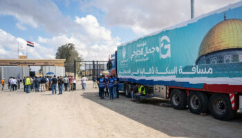 Israel acepta entrada de ayuda humanitaria a Gaza a través de Egipto